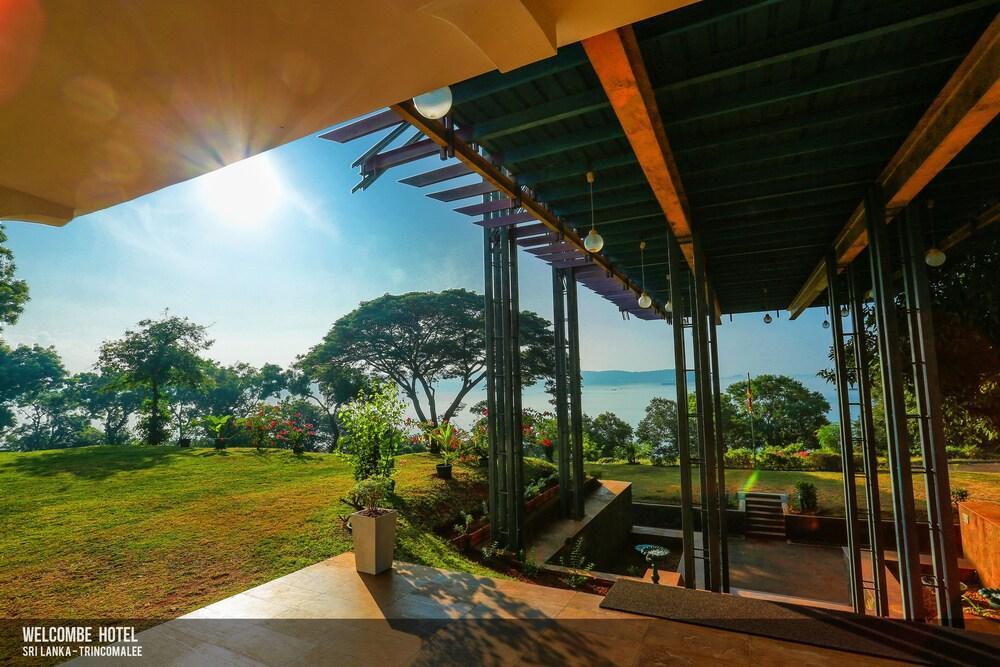 Welcombe Hotel Trincomalee Esterno foto